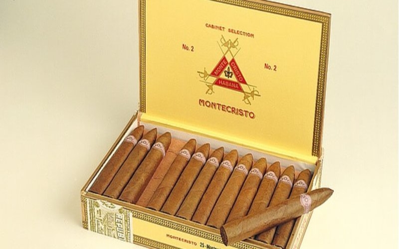 xì gà ngon Montecristo No.2